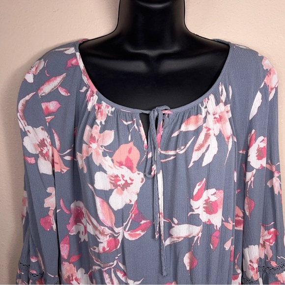 Lane Bryant Floral Blouse - Gray and Pink - Picture 4 of 14